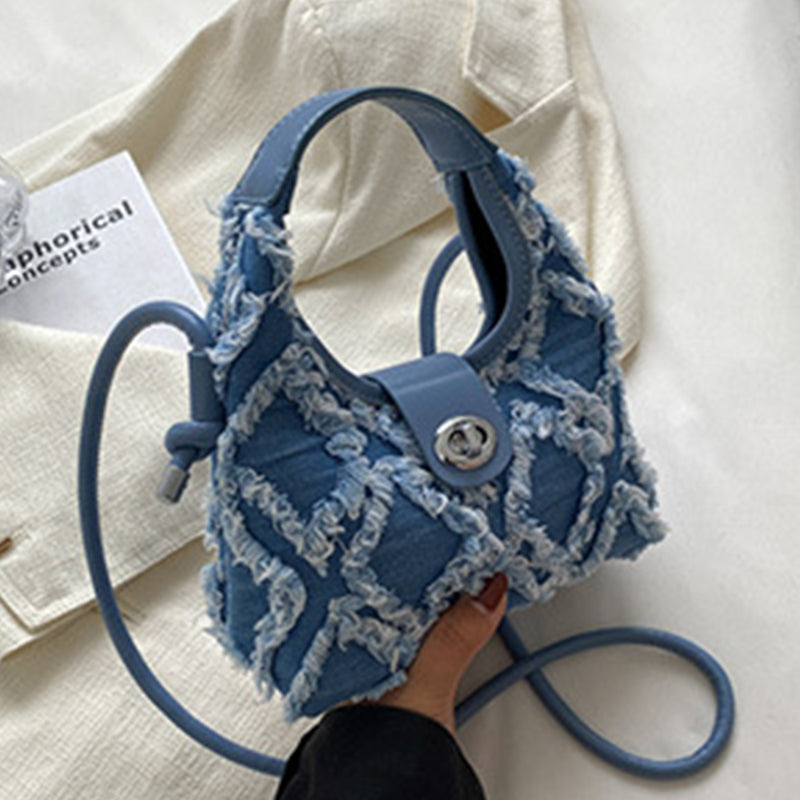 Beautifully Finished Bag in a Timeless Design
