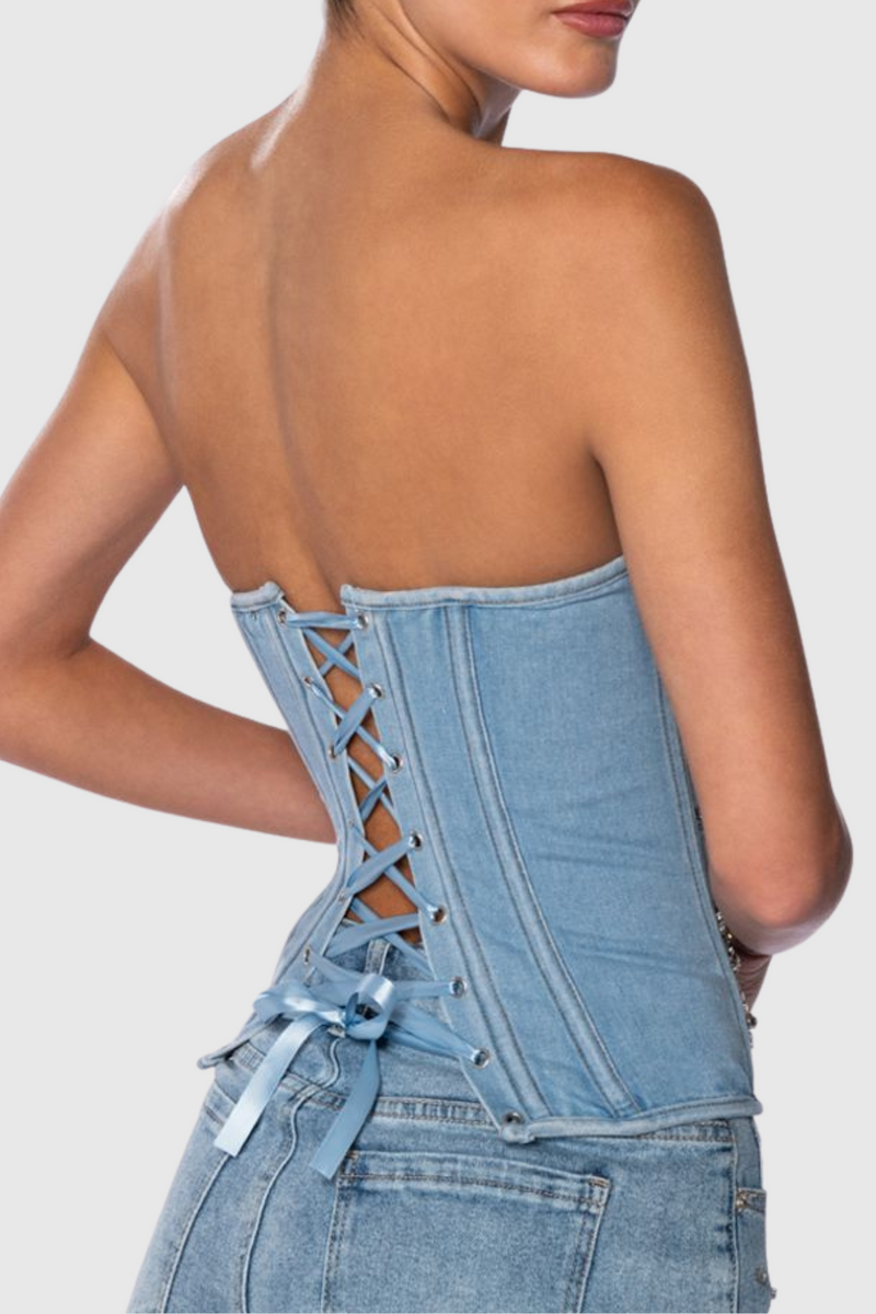 Beautifully Finished Top in a Timeless Design