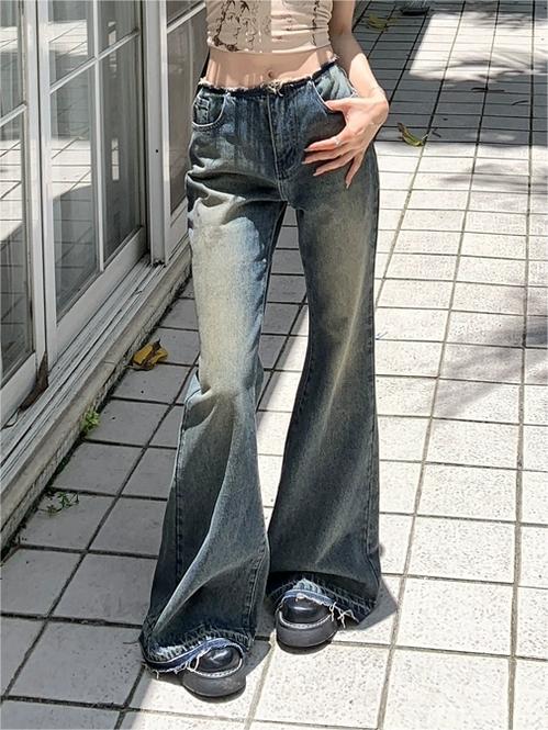 Classic Vintage Garment with a Flattering Fit