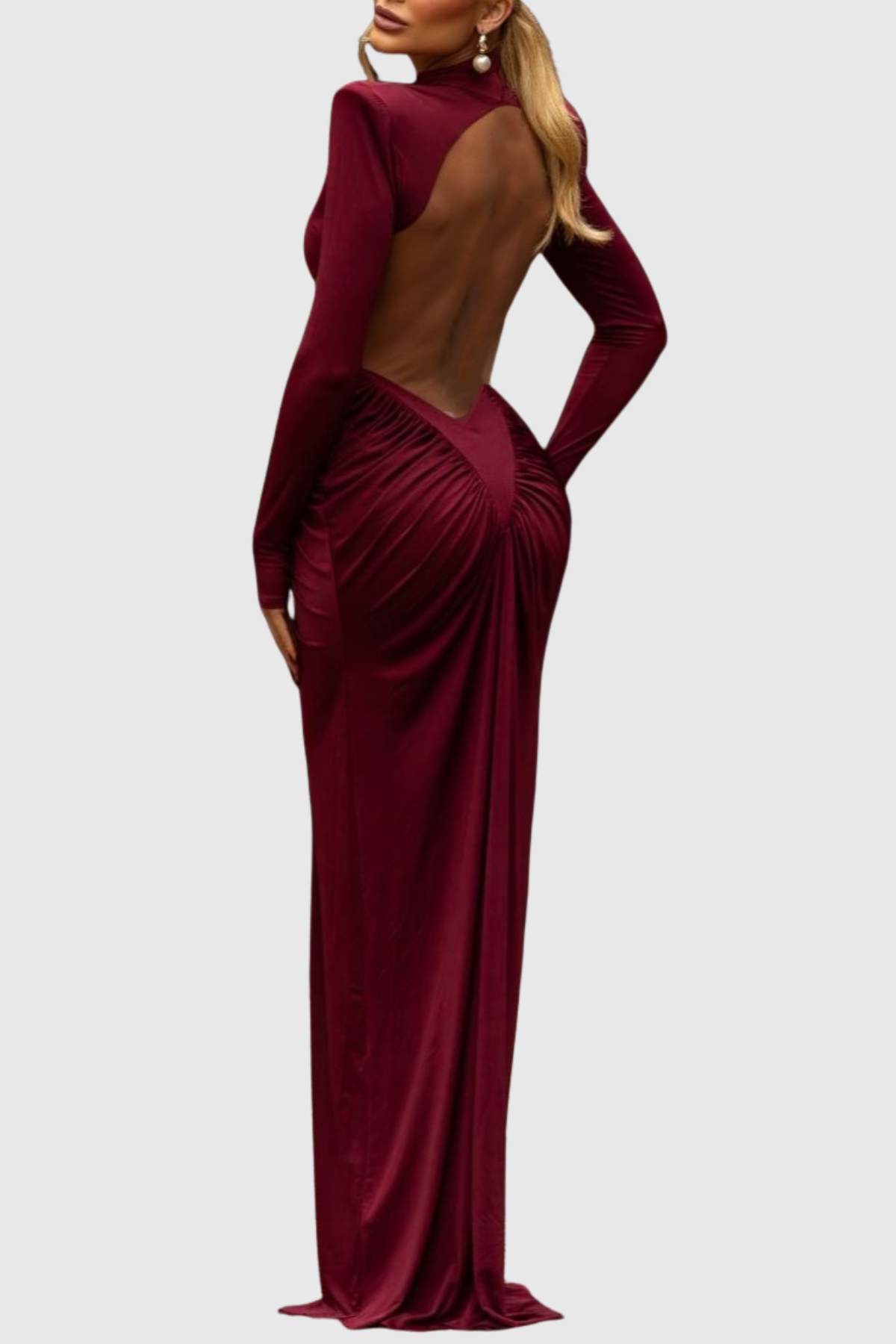 Well Tailored Dress with a Graceful Silhouette