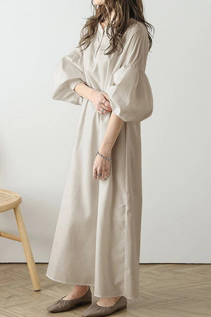 Beautifully Finished Dress in a Timeless Design