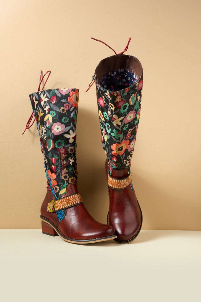 Beautifully Finished Boots in a Timeless Design