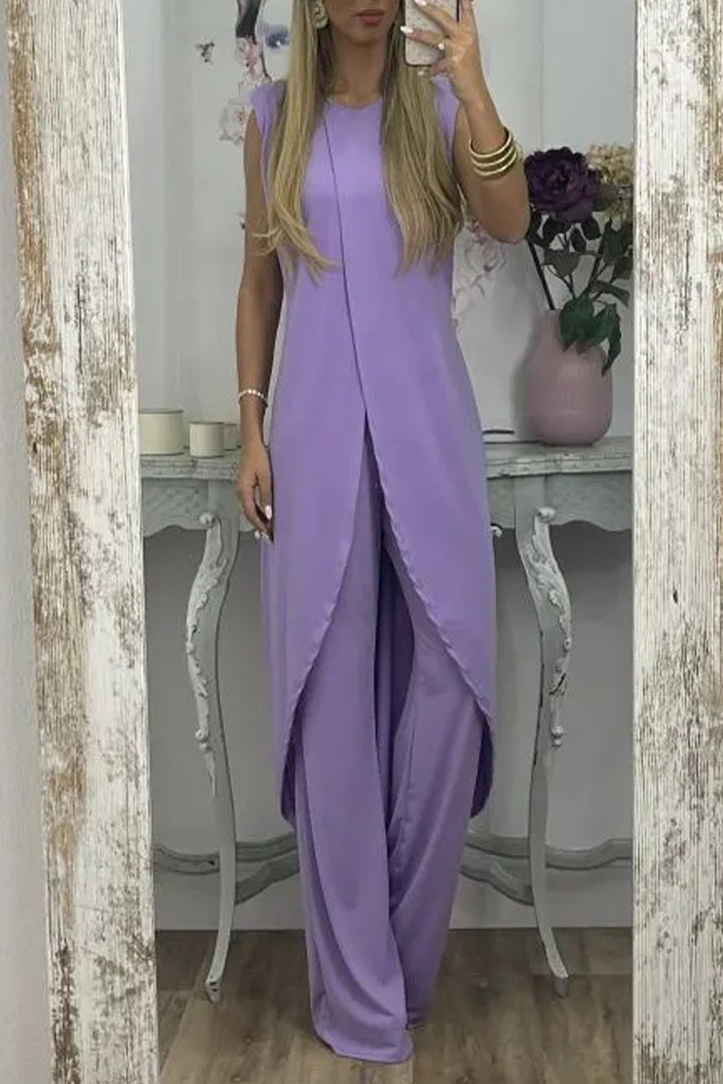 Effortlessly Elegant Garment with a Timeless Design