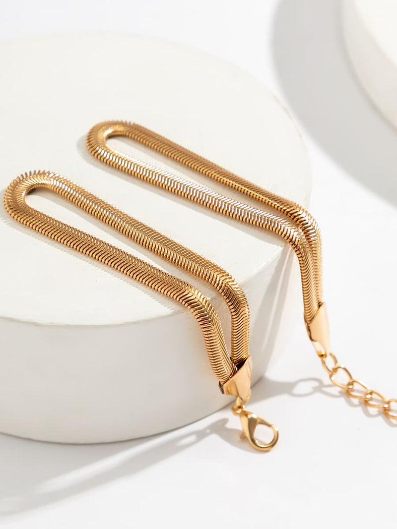 Elegantly Styled Garment for Everyday Wear