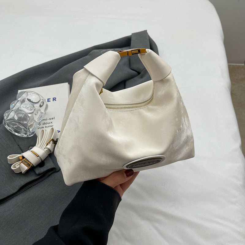 Effortlessly Elegant Bag with a Timeless Design