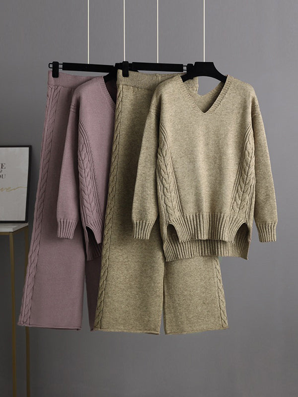 Effortlessly Elegant Sweater with a Timeless Design