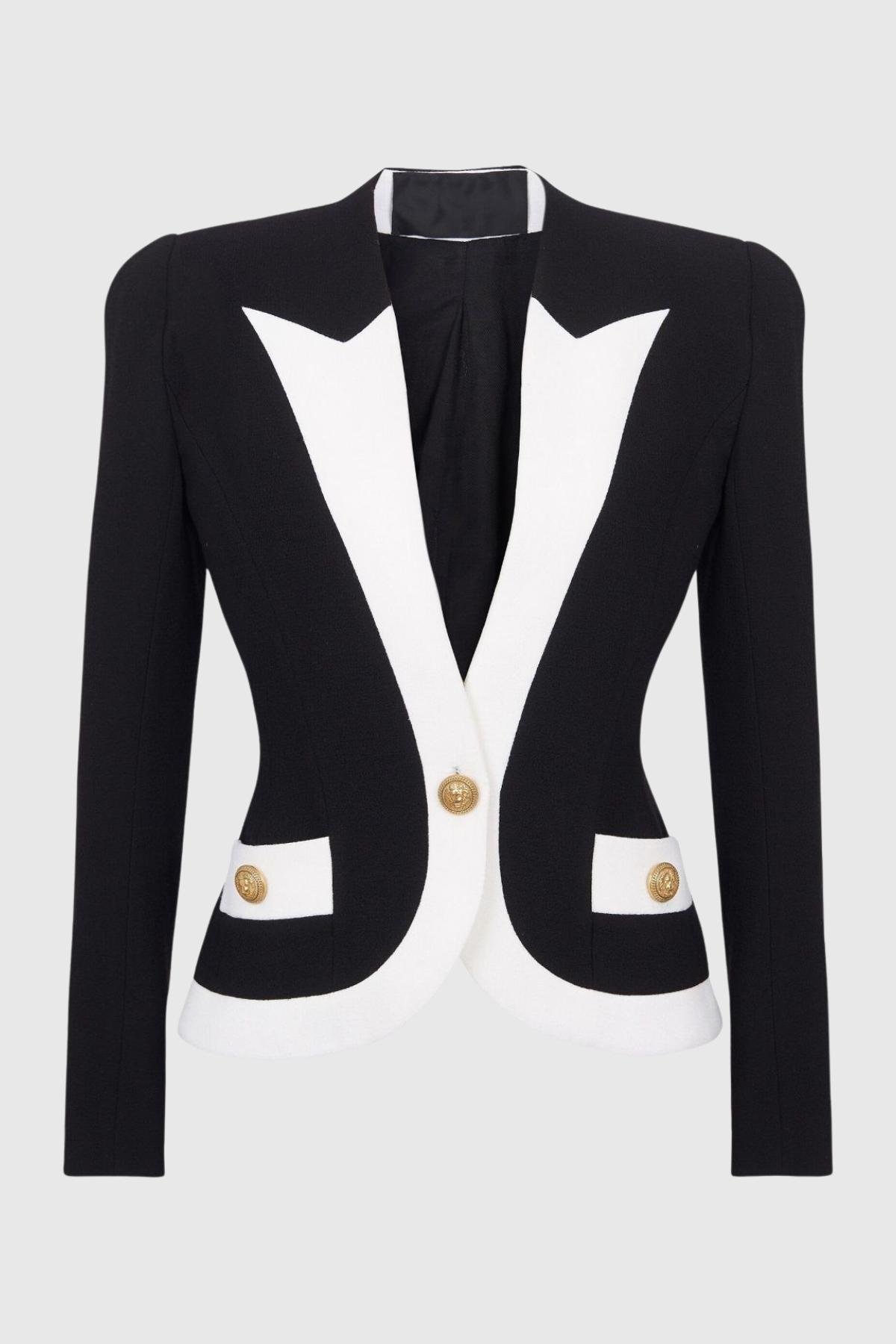 Beautifully Finished Garment in a Timeless Design