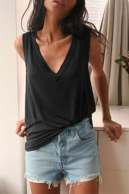 Polished Top with an Effortless Classic Look