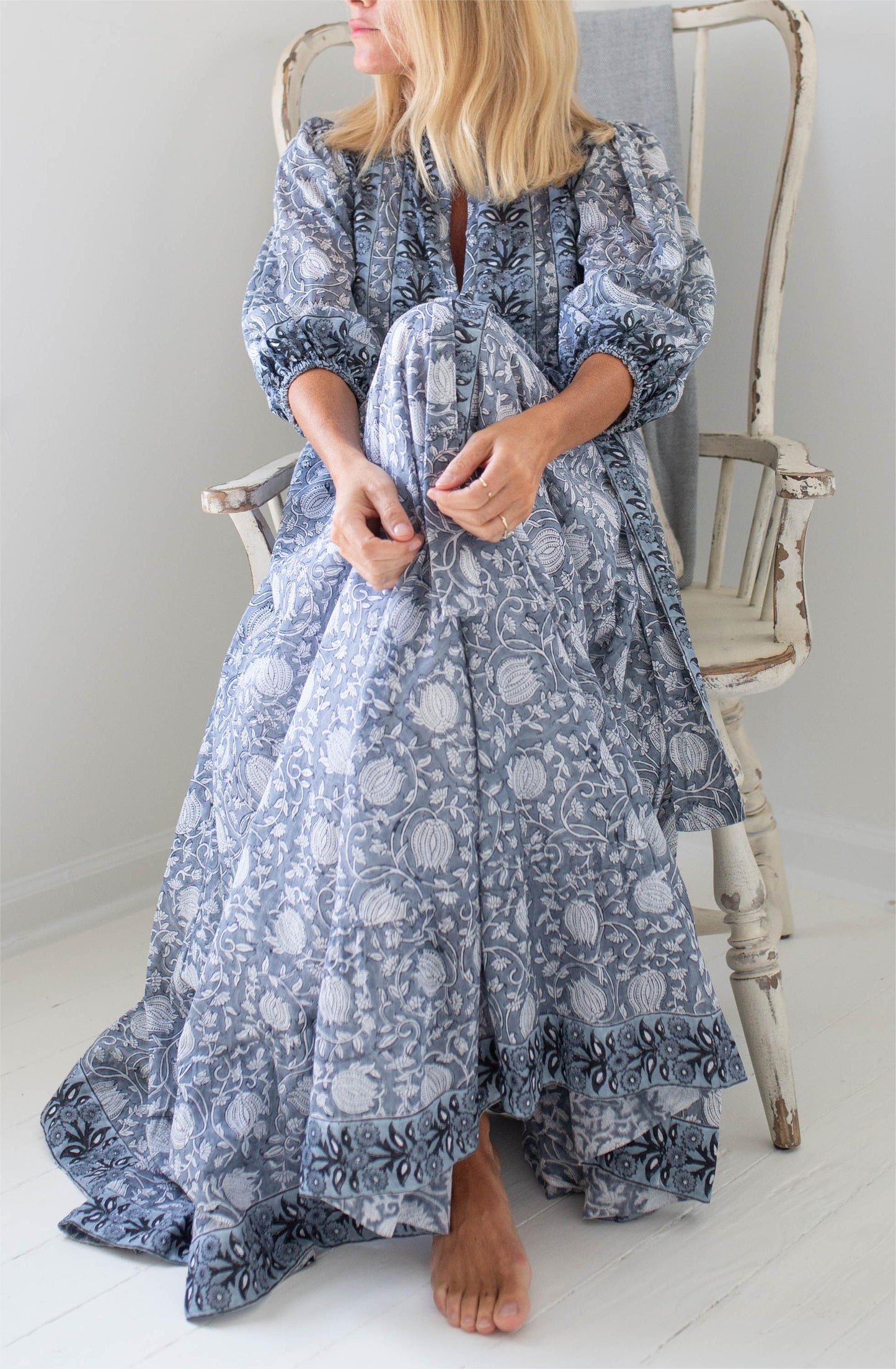 Beautifully Crafted Dress in a Classic Style