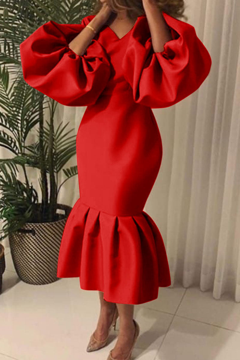 Beautifully Finished Dress in a Timeless Design