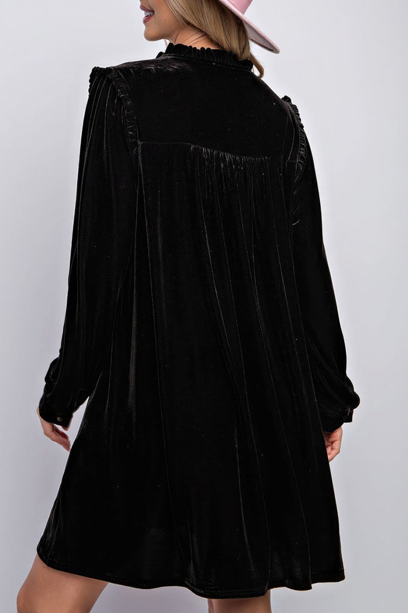 A Vintage Style Dress with Delicate Timeless Details