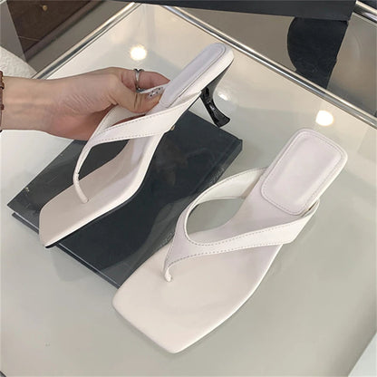 Classic Vintage Heels with a Flattering Fit