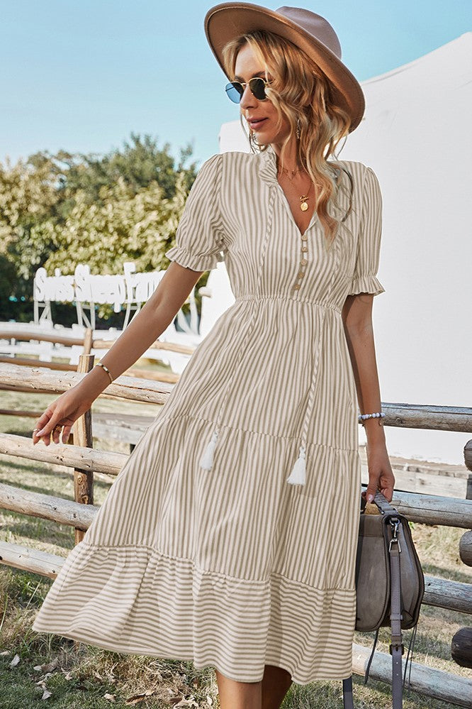 Beautifully Finished Dress in a Timeless Design