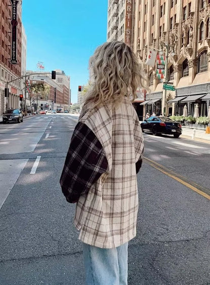 Effortlessly Elegant Coat with a Timeless Design
