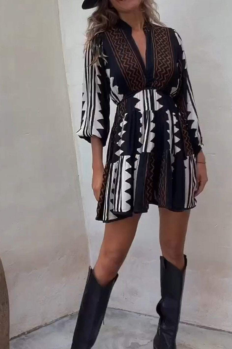 Classic Vintage & Enduringly Stylish Dress