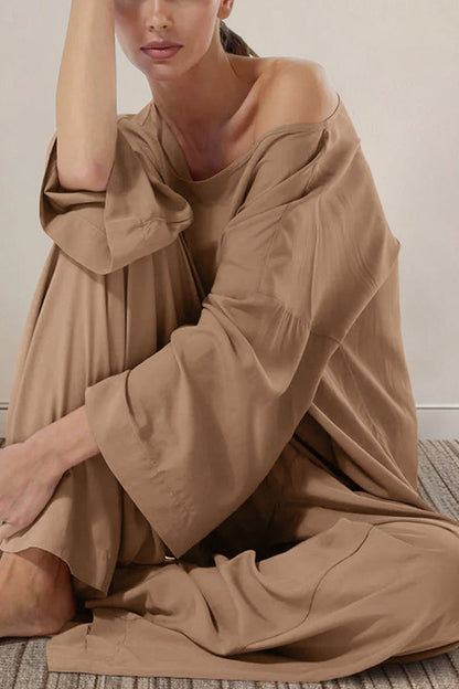 Well Tailored Garment with a Graceful Silhouette