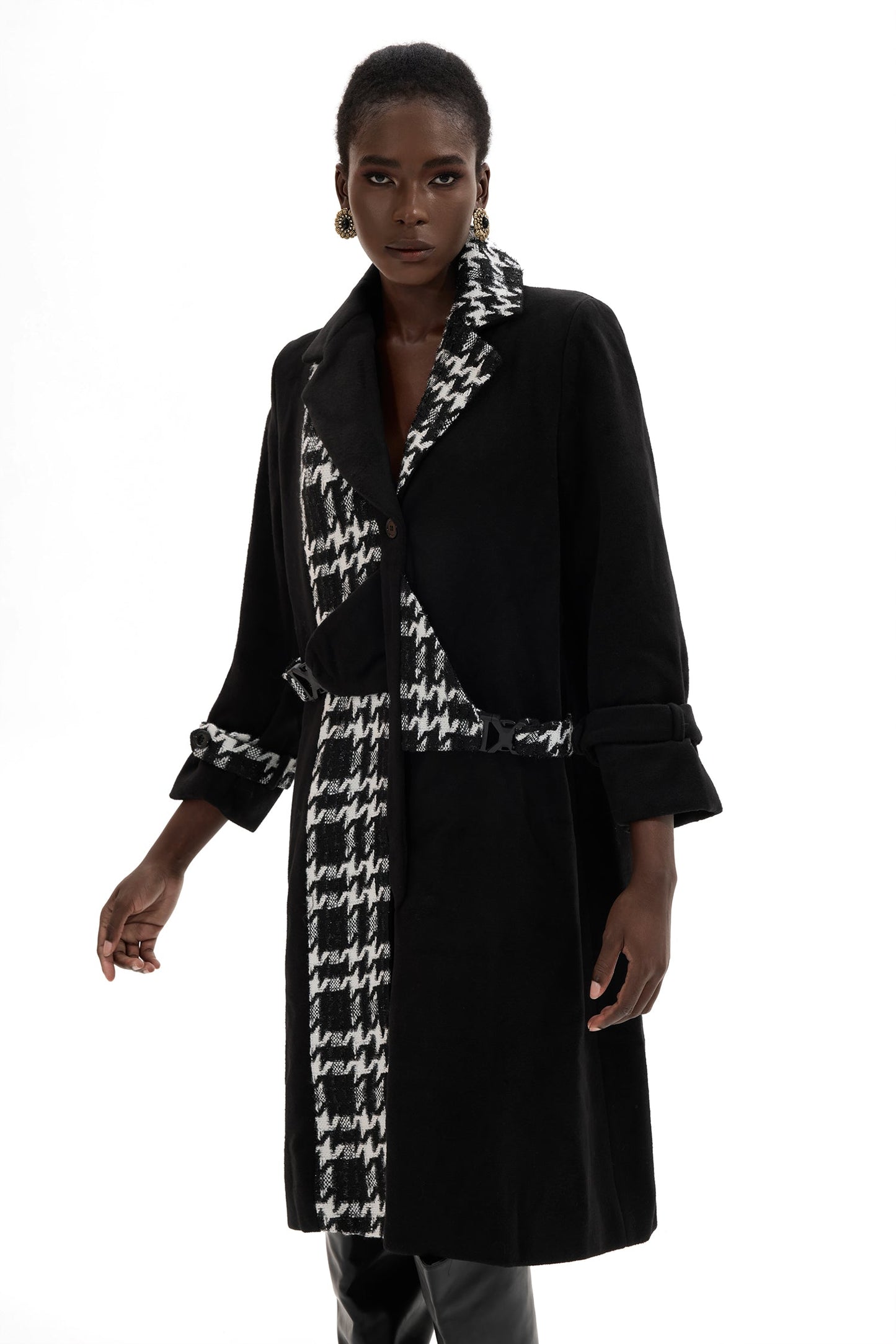 Classic Vintage Coat with a Flattering Fit