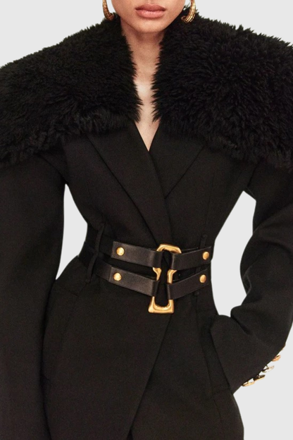 Well Tailored Jacket with a Graceful Silhouette