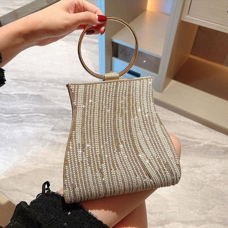 Classic Vintage Bag with a Flattering Fit