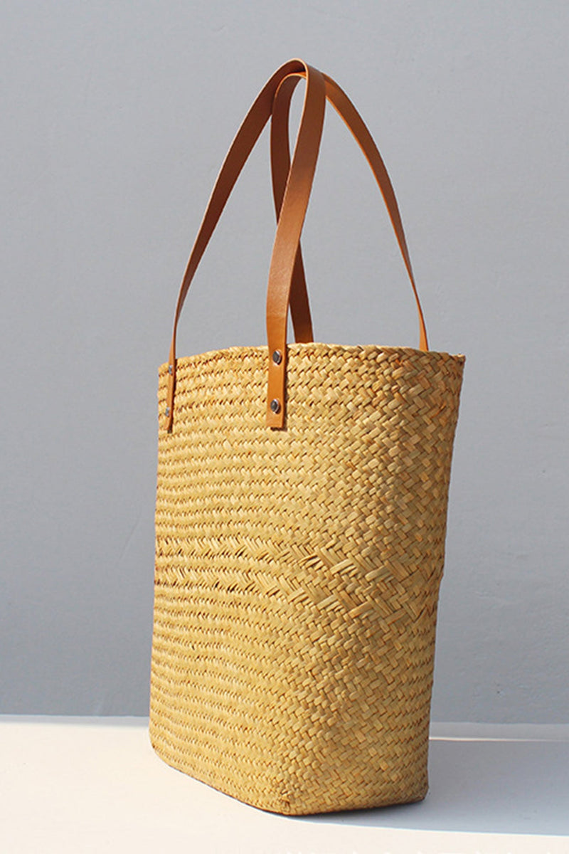 Polished Bag with an Effortless Classic Look