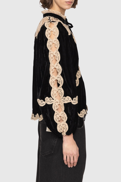 Beautifully Finished Blouse in a Timeless Design