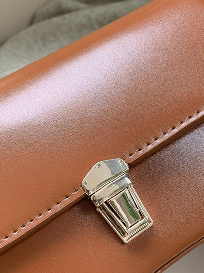 Classic Vintage Bag with a Flattering Fit