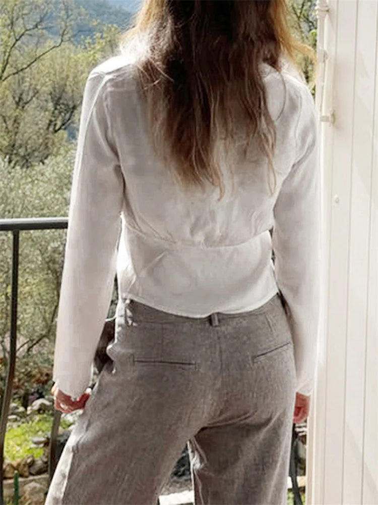 Sophisticated Blouse with a Clean Classic Look