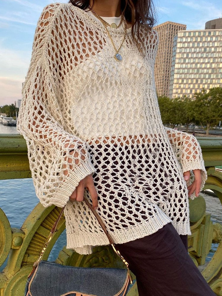Effortlessly Elegant Sweater with a Timeless Design
