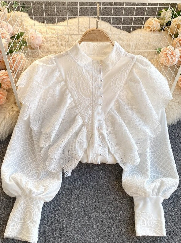 Classic Vintage Blouse with a Flattering Fit
