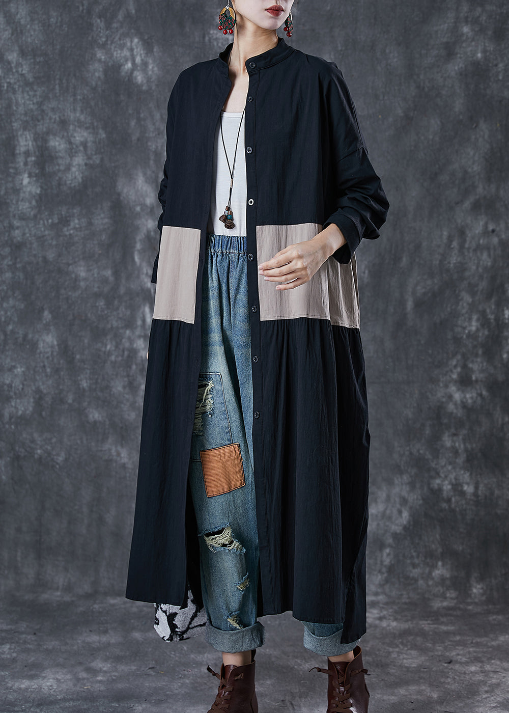 Effortlessly Elegant Coat with a Timeless Design