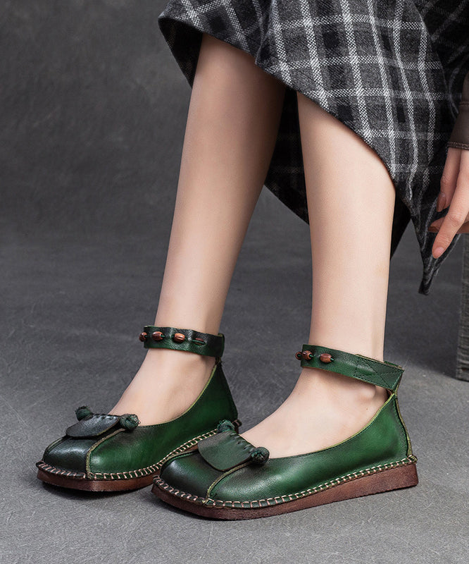 Classic Vintage Shoes with a Flattering Fit