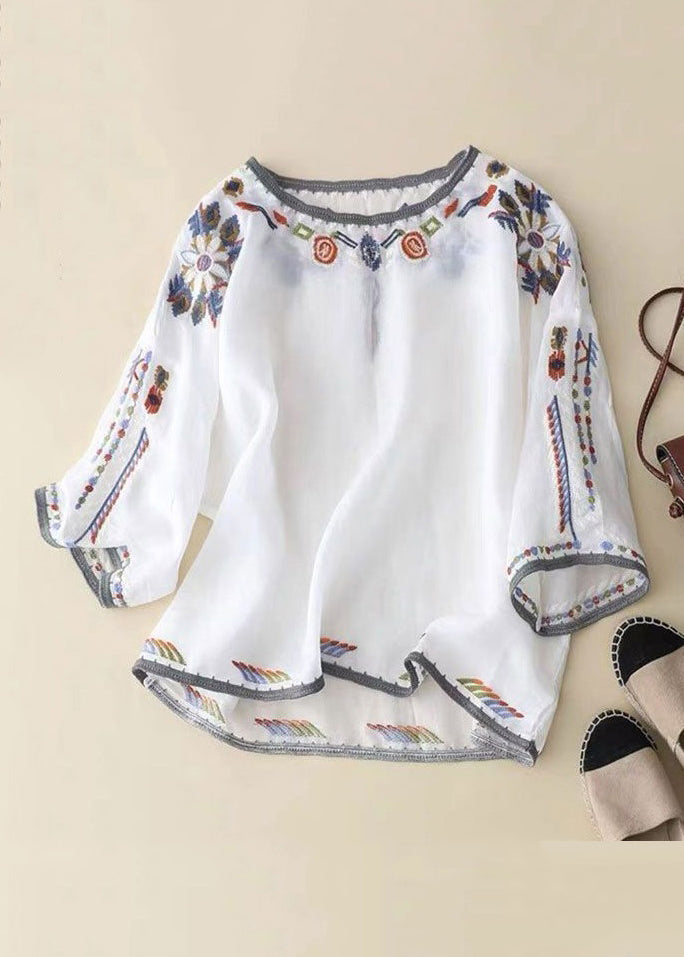 Effortlessly Elegant Shirt with a Timeless Design