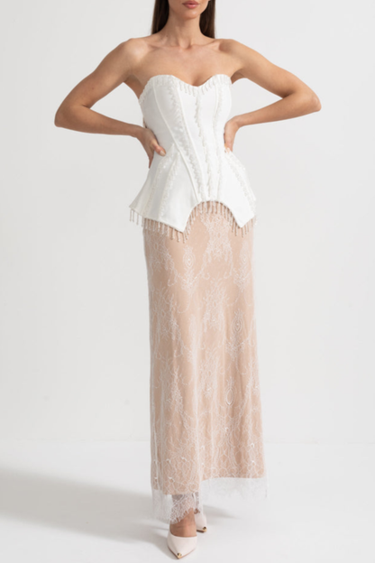 Gracefully Styled Garment for Any Occasion