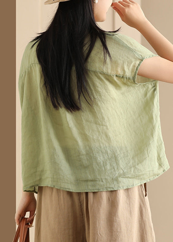 Well Tailored Top with a Graceful Silhouette