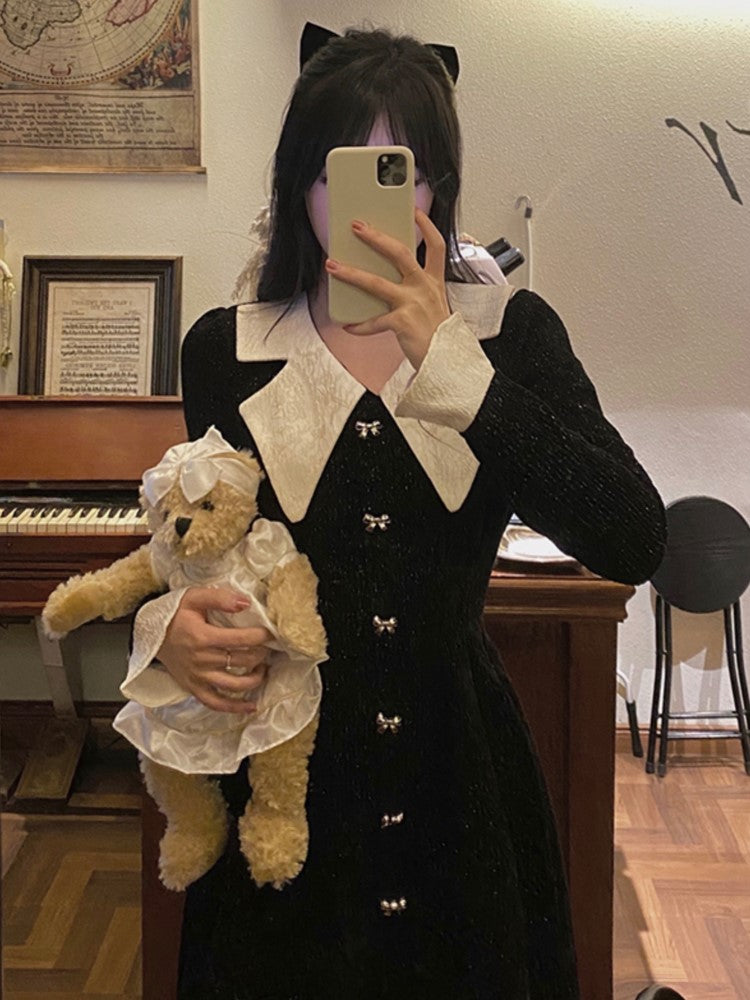 Classic Vintage & Enduringly Stylish Dress