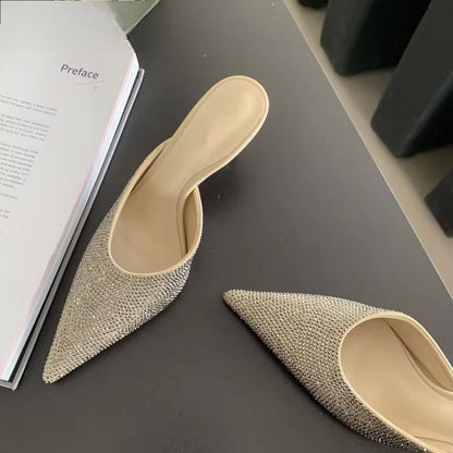 Polished Heels with an Effortless Classic Look