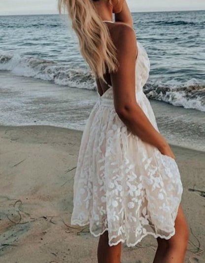 Beautifully Finished Dress in a Timeless Design