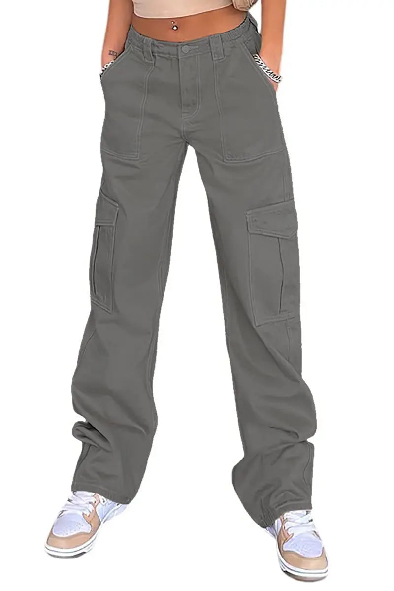Effortlessly Elegant Pants with a Timeless Design