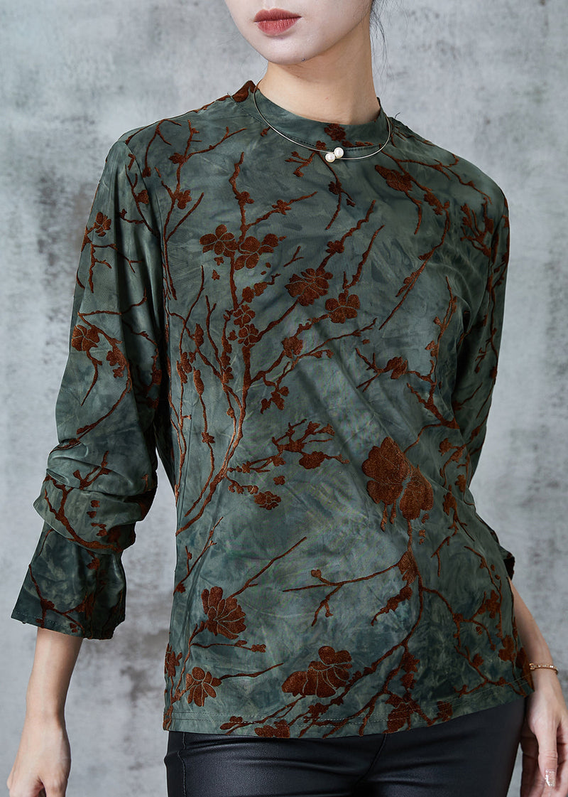 Effortlessly Elegant Shirt with a Timeless Design