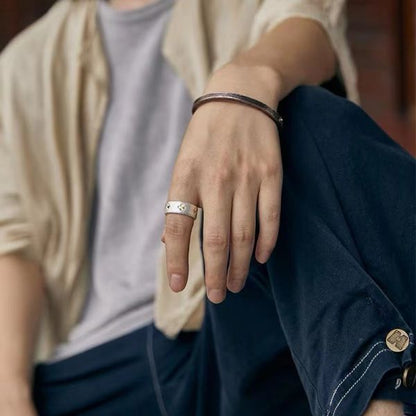 Sophisticated Garment with a Clean Classic Look