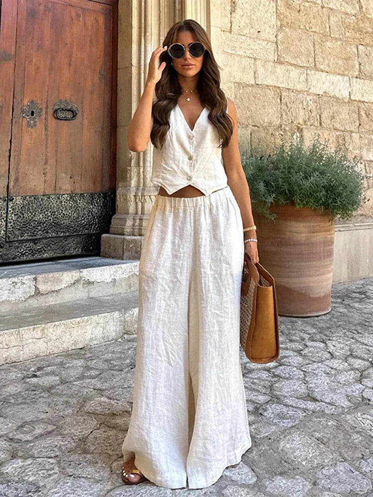 Gracefully Styled Garment for Any Occasion