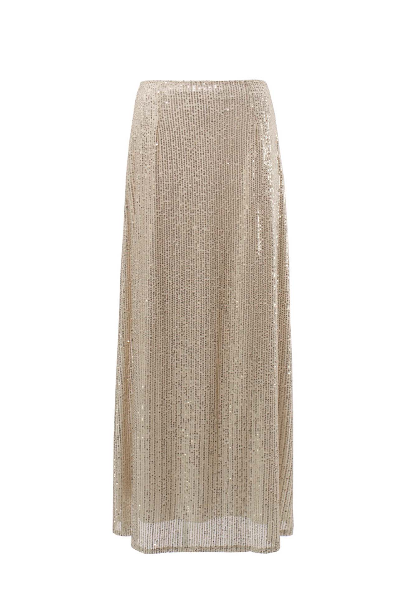 Sophisticated Garment with a Clean Classic Look
