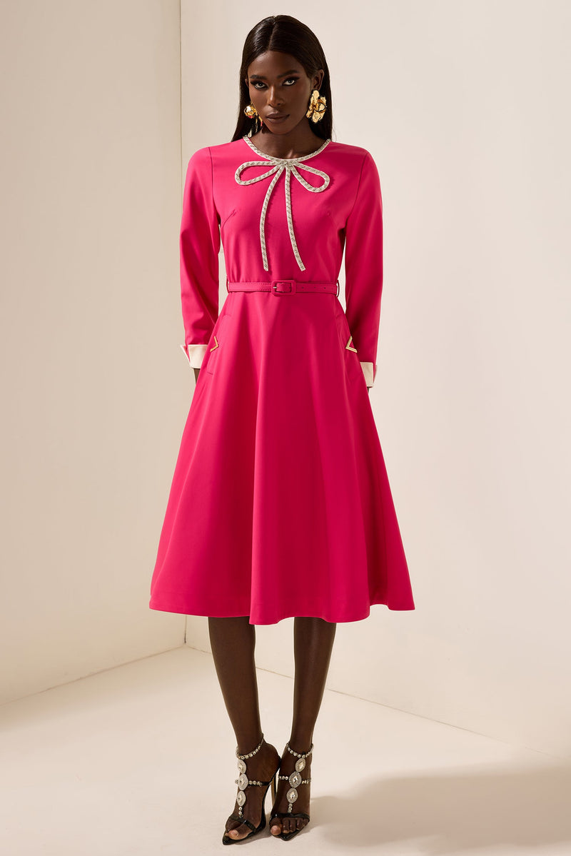 Well Tailored Dress with a Graceful Silhouette