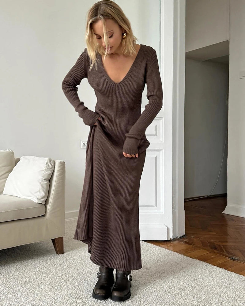 A Vintage Style Dress with Delicate Timeless Details
