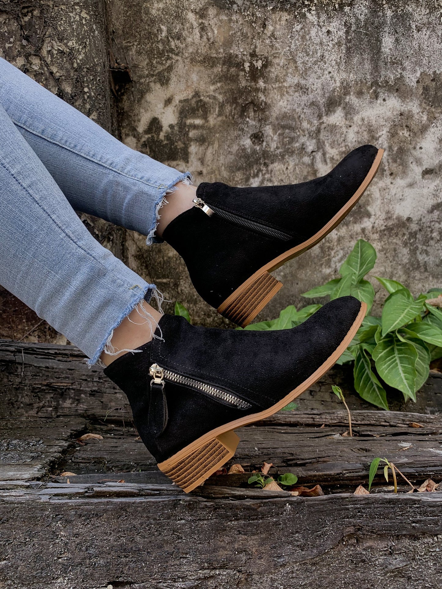 Polished Boots with an Effortless Classic Look