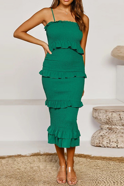 Gracefully Styled Dress for Any Occasion