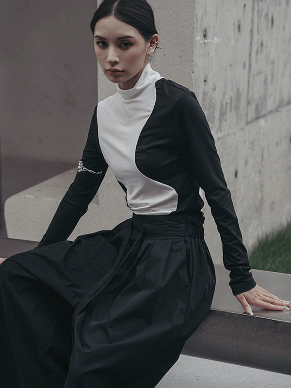 Effortlessly Elegant T-Shirt with a Timeless Design