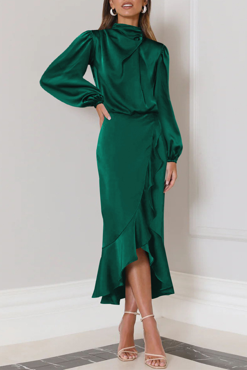 Classic Vintage Dress with a Flattering Fit