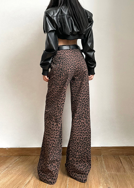A Vintage Style Pants with Delicate Timeless Details