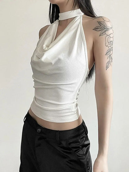 Sophisticated Garment with a Clean Classic Look